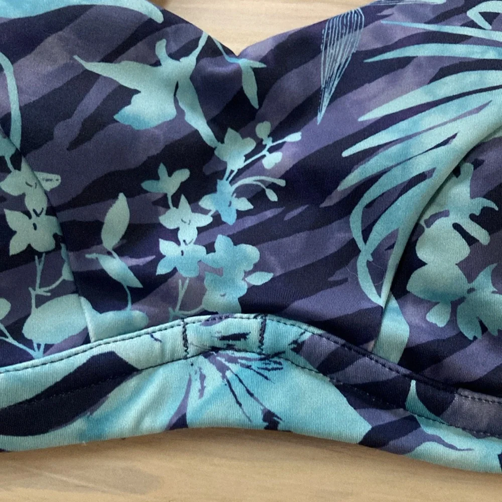 ATHLETA Bikini Top Floral V Neck Padded Lined Womens 32 B C